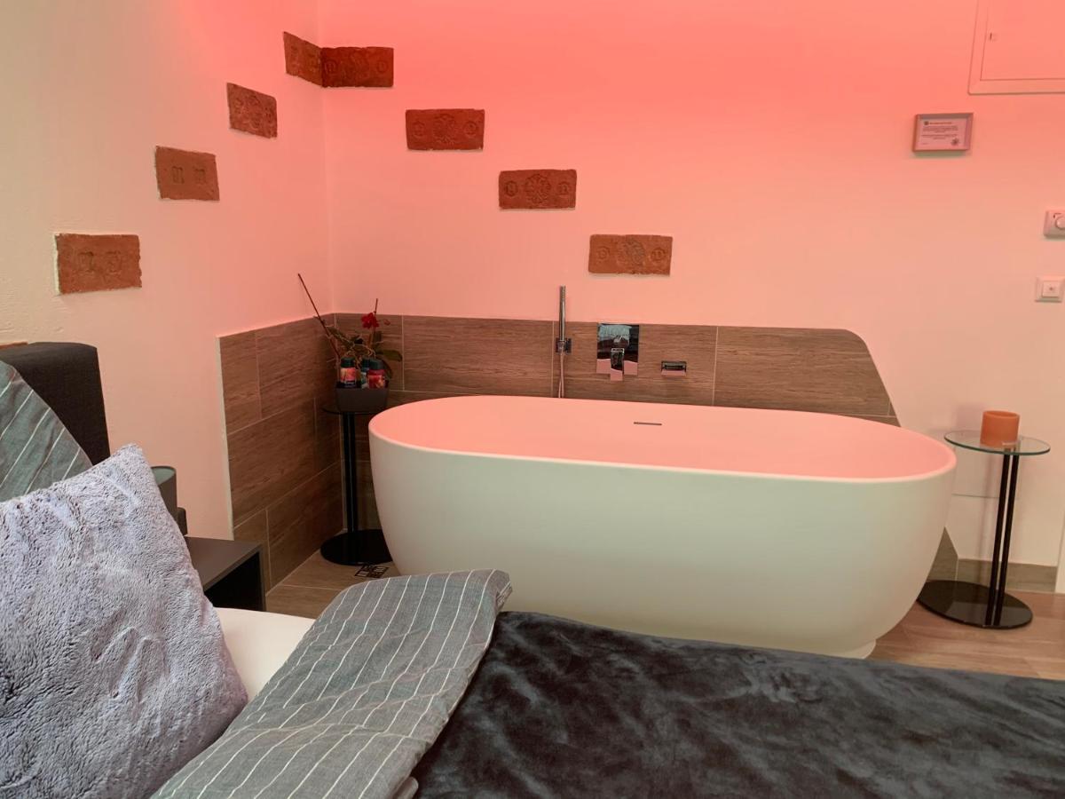 Auszeit Vienna Wellness Apartment Εξωτερικό φωτογραφία