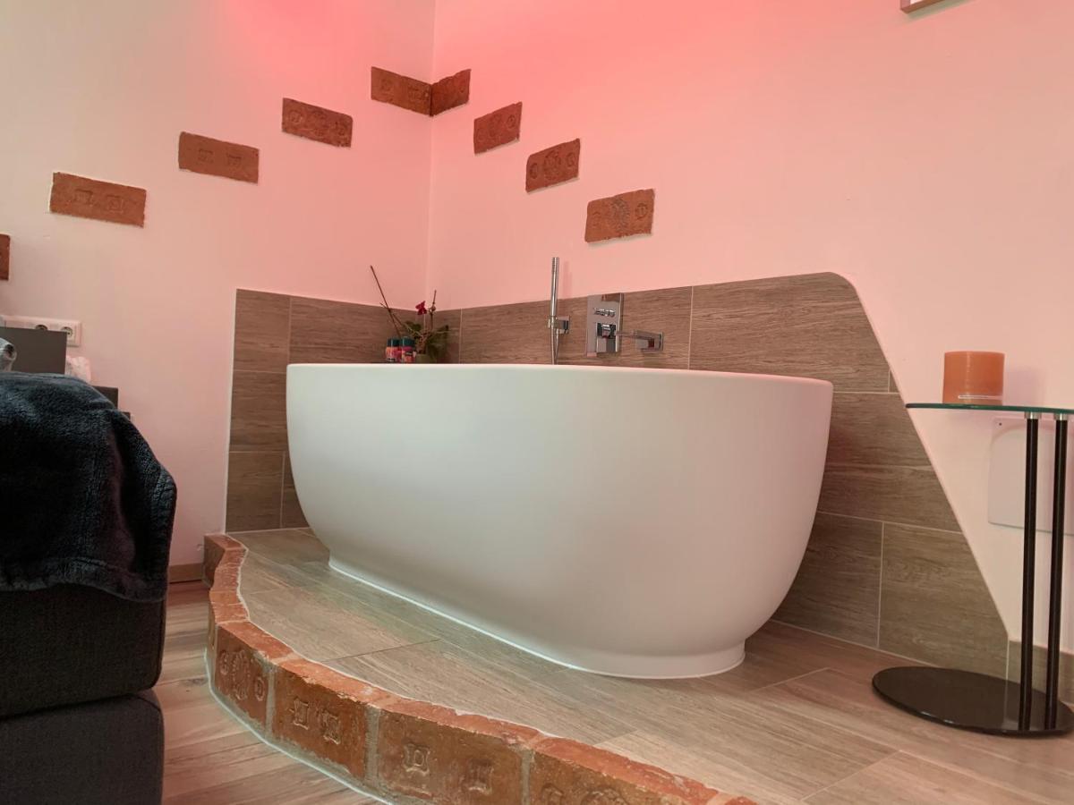 Auszeit Vienna Wellness Apartment Εξωτερικό φωτογραφία