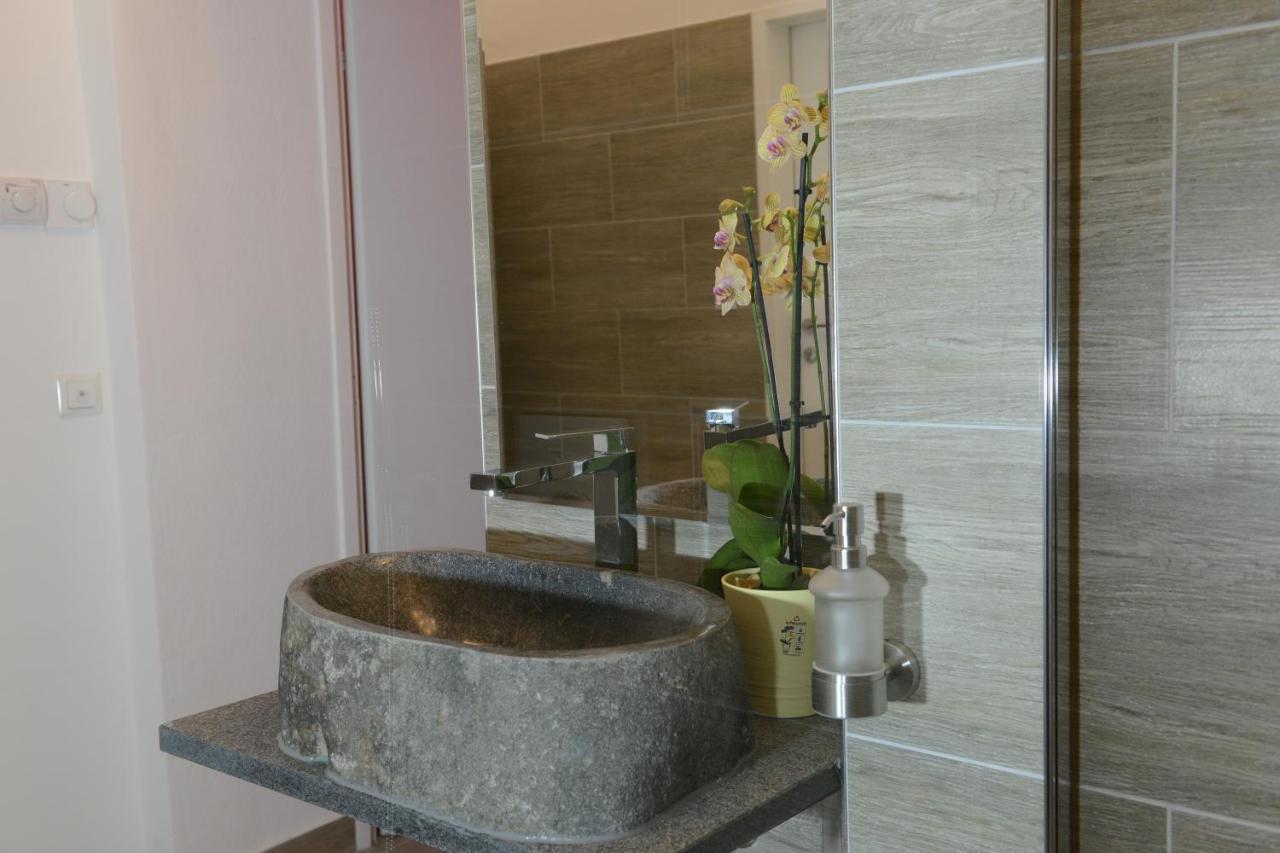 Auszeit Vienna Wellness Apartment Εξωτερικό φωτογραφία
