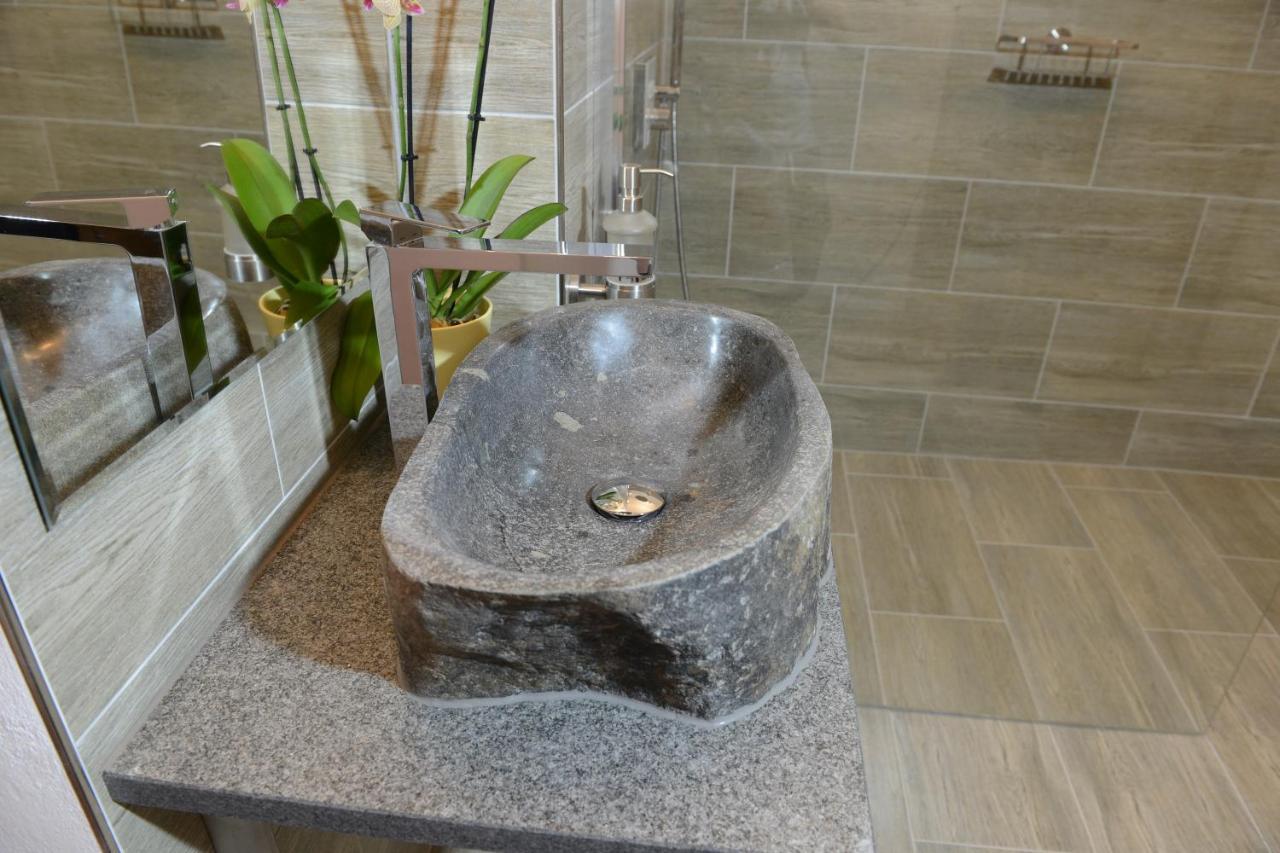 Auszeit Vienna Wellness Apartment Εξωτερικό φωτογραφία