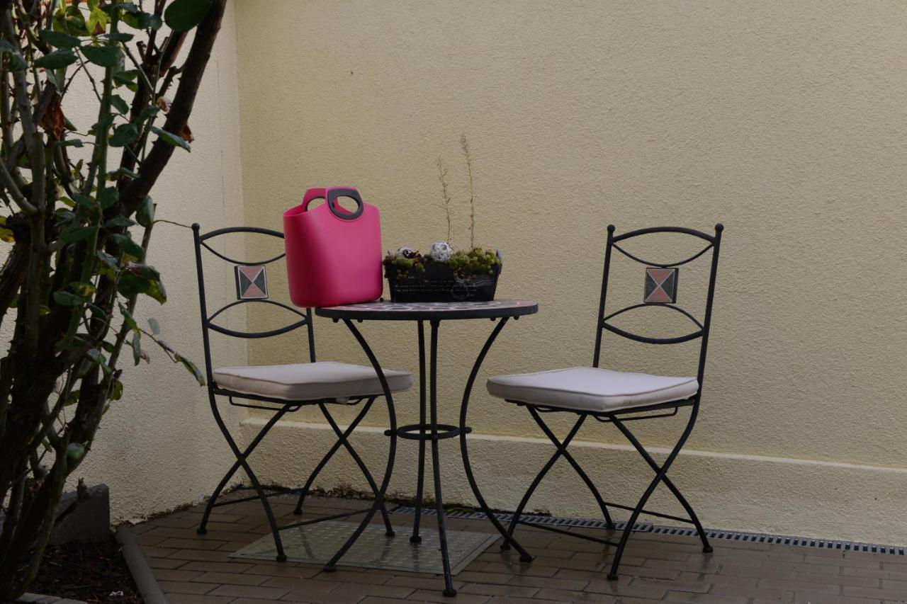 Auszeit Vienna Wellness Apartment Εξωτερικό φωτογραφία